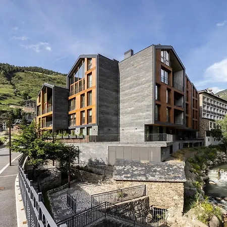 Luxurious Mountain Gem Enjoy Nature Gym Sauna Pool L By Bonesvacances شقة *
